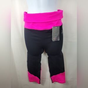 Amazing Sports Womens Capri leggings black hot pink nwt Large / Extra large